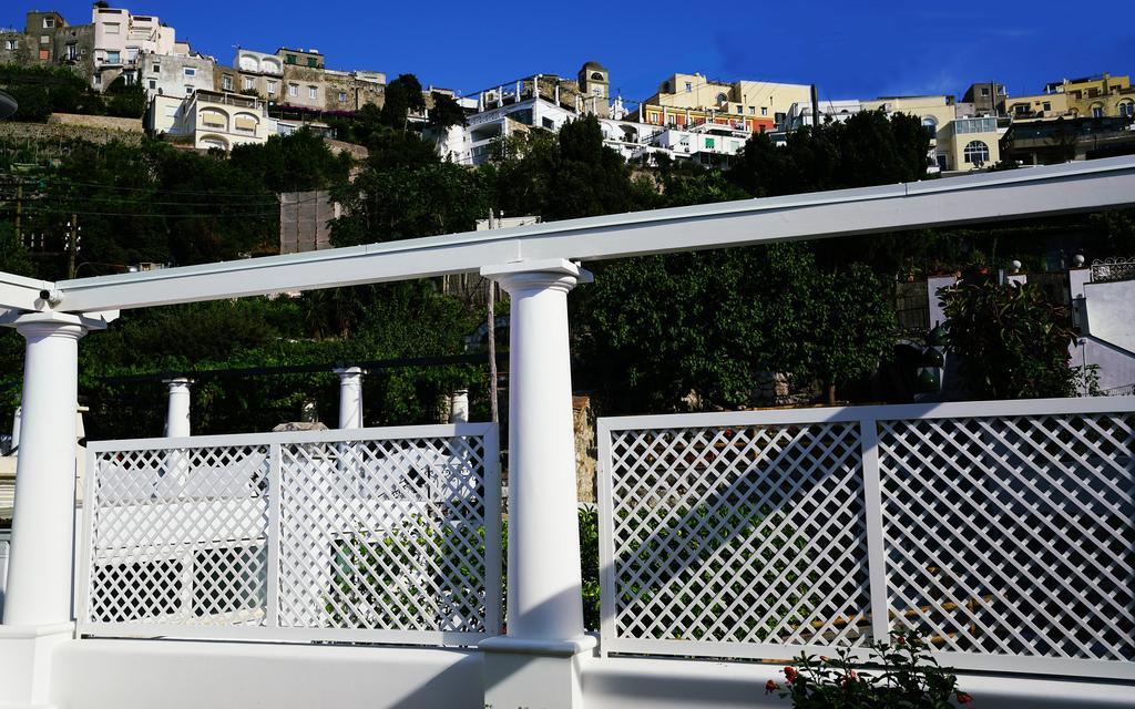 Villa Patrizi กาปรี ภายนอก รูปภาพ